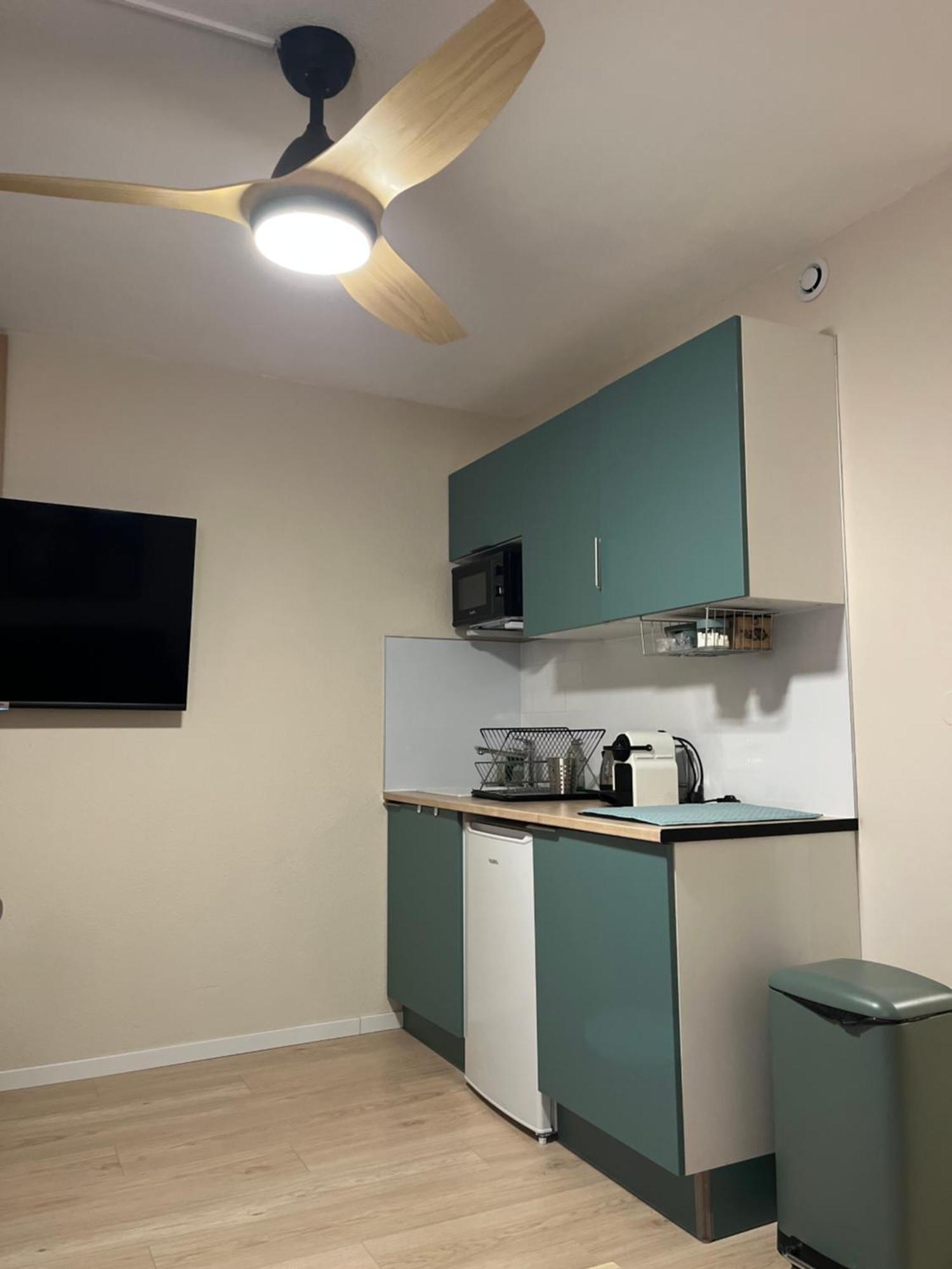 Cosy Renove Climatise Avec Piscine Proche De Toutes Commodites Appartement *