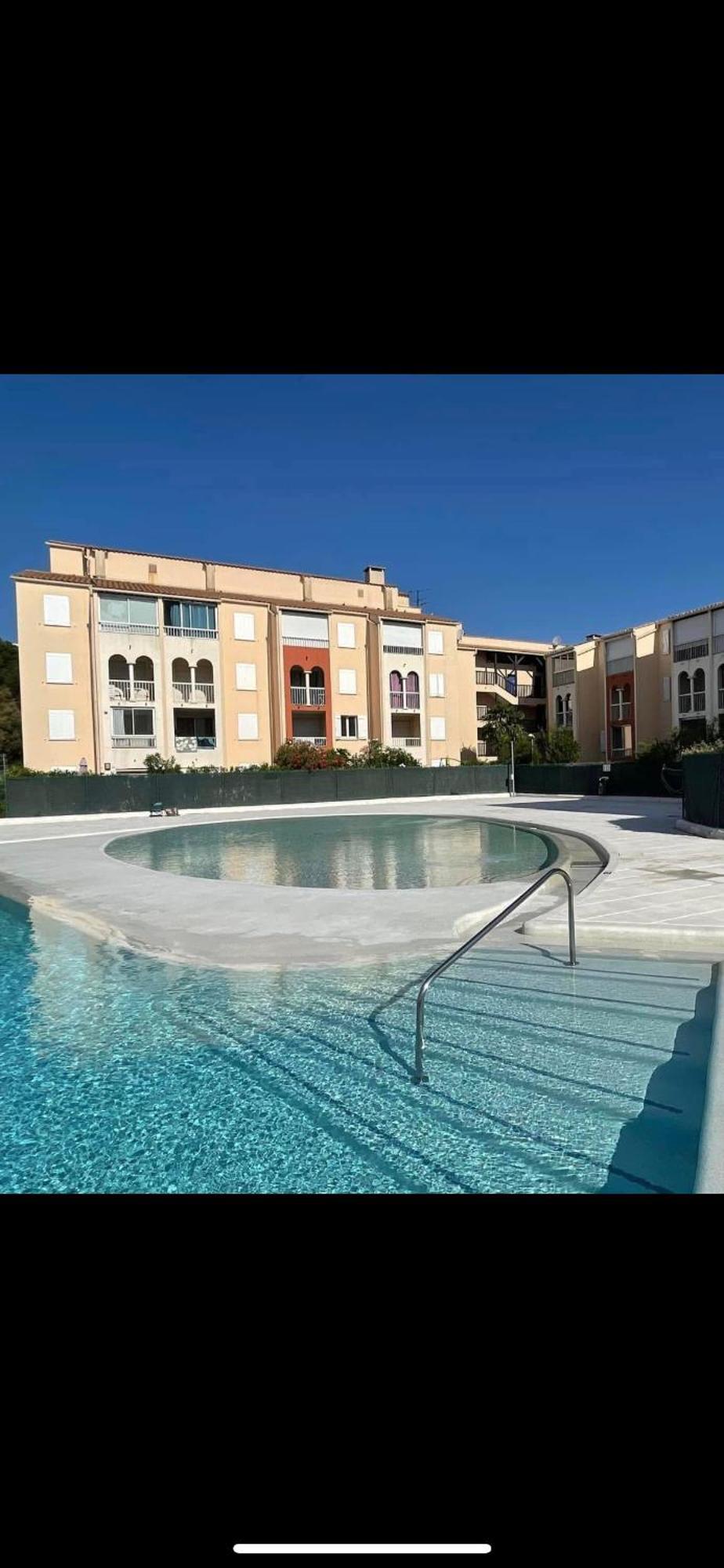 Cosy Renove Climatise Avec Piscine Proche De Toutes Commodites